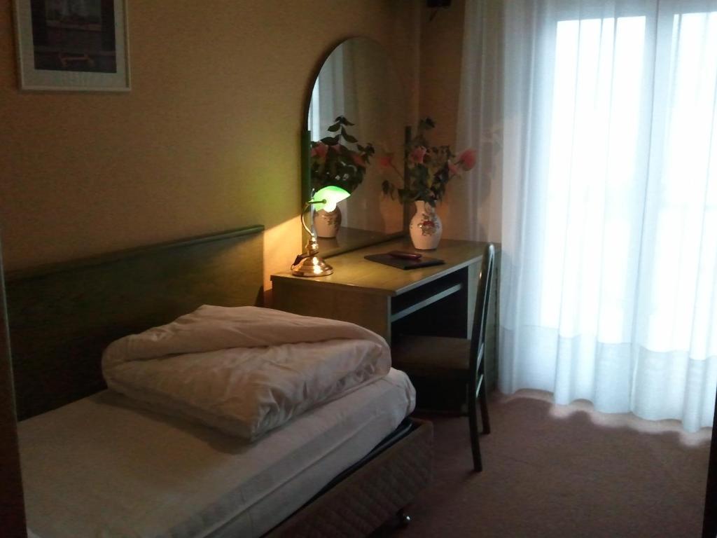 Hotel Caribe - Garda Lake Collection Бренцоне-суль-Гарда Номер фото
